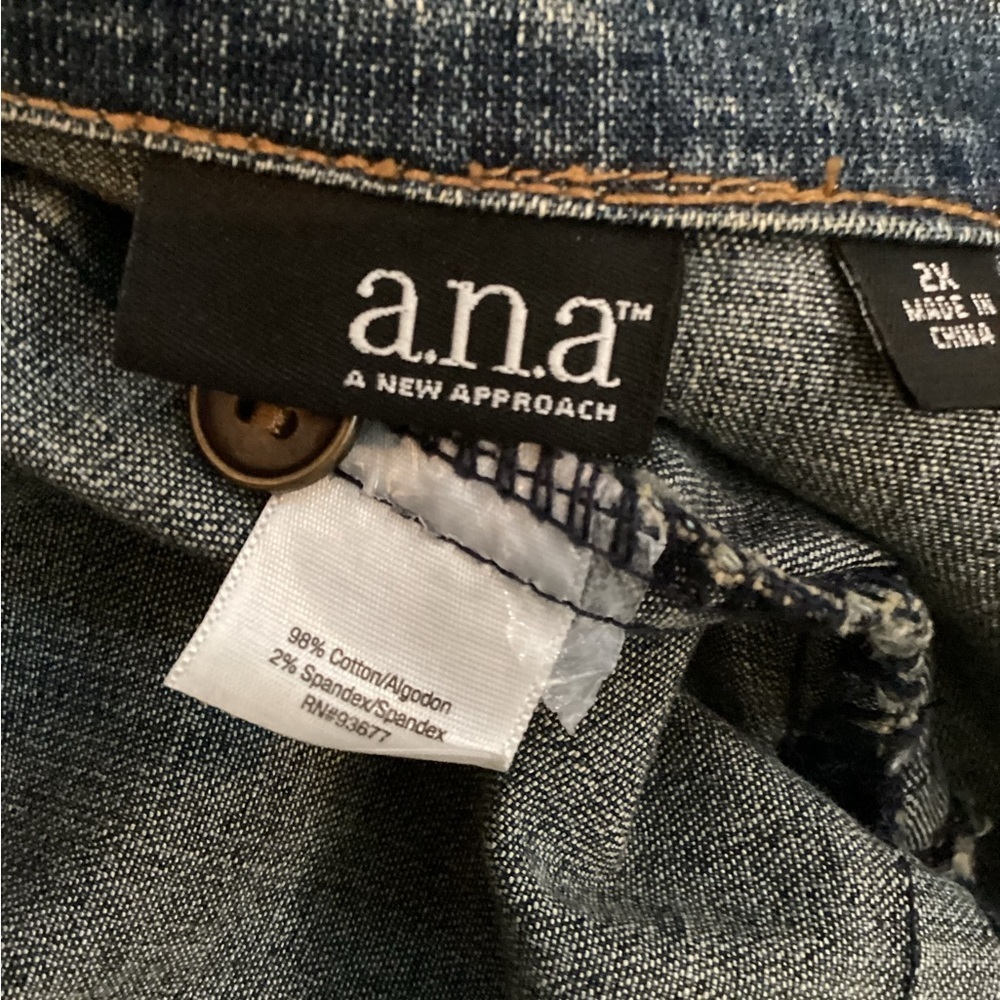 a.n.a 3 button painted floral glitter embellished Jean jacket Woman’s size 2X - Picture 15 of 15